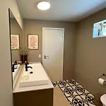 بيت للعطل Elegant Summer House Overlooking